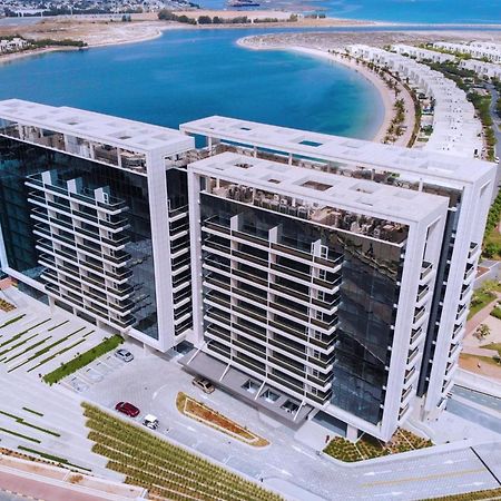 Live In The Middle Of Lagoons And Sea Ras al-Khaimah Luaran gambar