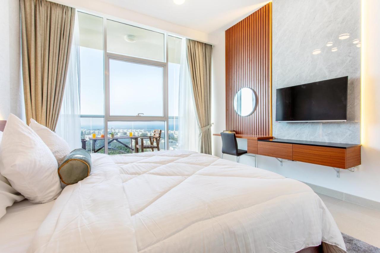 Live In The Middle Of Lagoons And Sea Ras al-Khaimah Luaran gambar