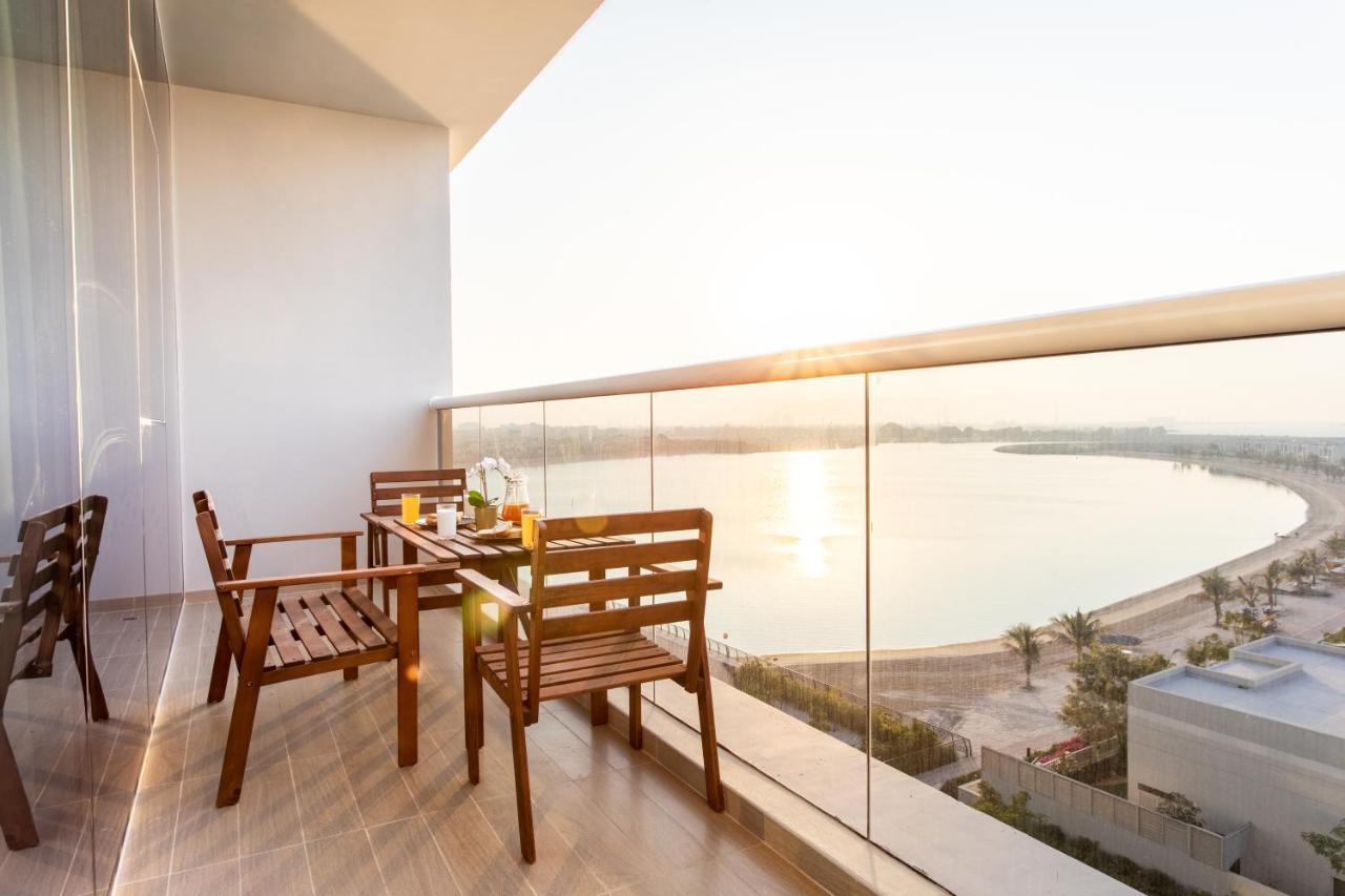 Live In The Middle Of Lagoons And Sea Ras al-Khaimah Luaran gambar