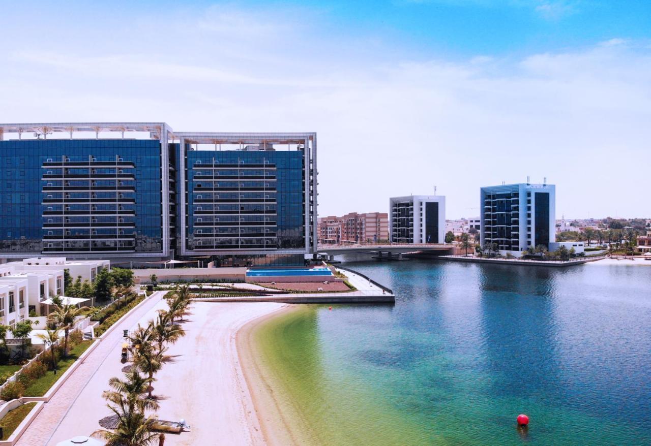 Live In The Middle Of Lagoons And Sea Ras al-Khaimah Luaran gambar